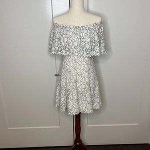 NICHOLAS Floral Lace Off-the-Shoulder white Dress size 4